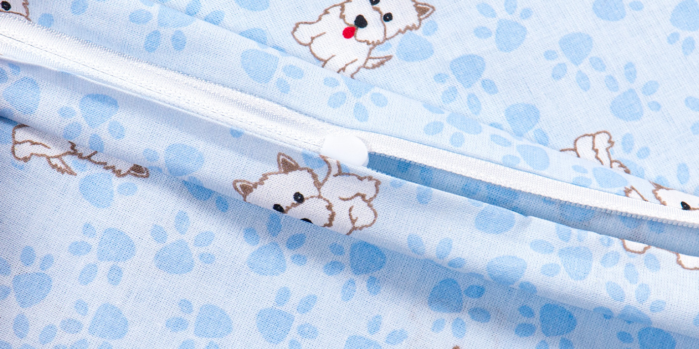 Poszewka 40x60 cm łapki niebieskie